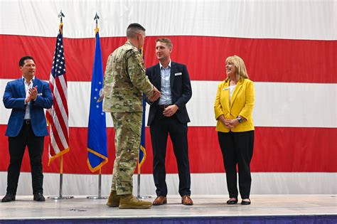 56th Fw Welcomes Class Of 2022 Honorary Commanders Luke Air Force Base Article Display