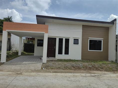 Newly Built Bungalow House With Garage Houses And Lots January