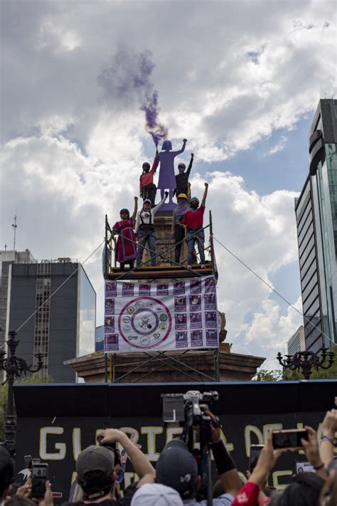 Feministas Colocan Anti Monumenta En La Glorieta De Las Mujeres Que