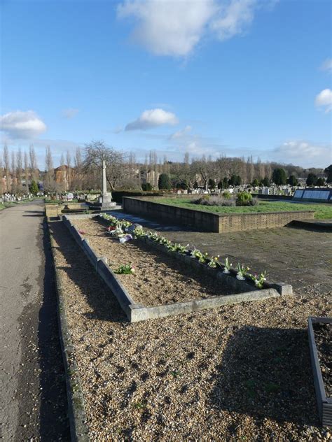 Hither Green Cemetery and Crematorium in Lewisham, Greater London ...