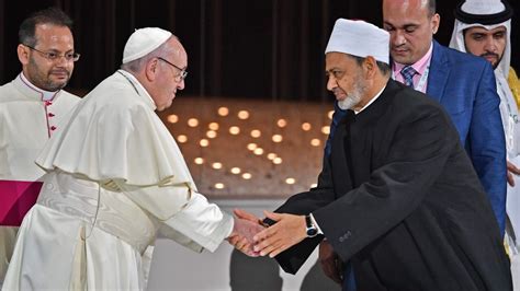 Papa Francesco Ed Il Grande Imam Di Al Azhar Un Anno Fa La Firma Sul