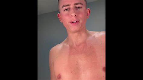 Der Junge Jock Ist Den Ganzen Tag Nicht Abgespritzt Pornhub Gay