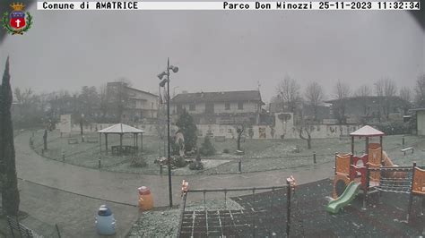 Neve LIVE sul Lazio fiocchi segnalati in collina su molte località