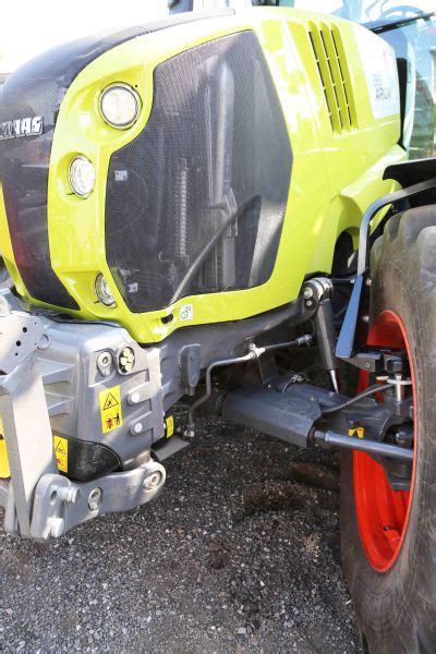 Claas adds new tractor models - Profi