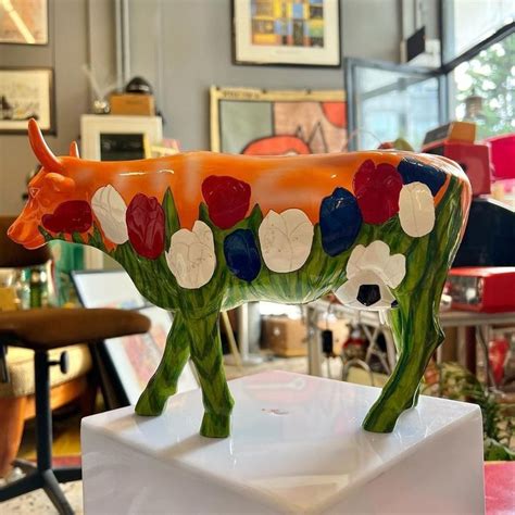 Yvona Marikova Cow Parade Sculpture Resin Polyester Catawiki