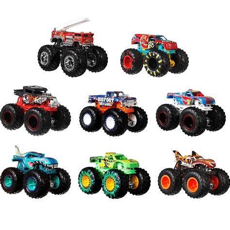 Игрушка машинка Хот Вилс Монстр траки в ассортименте Hot Wheels Monster Trucks Cast Toy