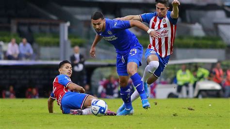 Chivas Triunfa Y Se Desata La Violencia En El Estadio Azteca Sol Campeche