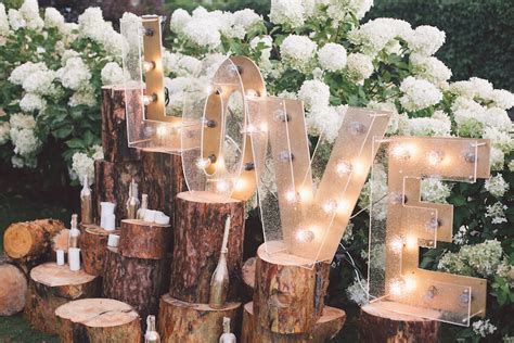 21 Beautiful Outdoor Wedding Decorations To Style Your Big Day