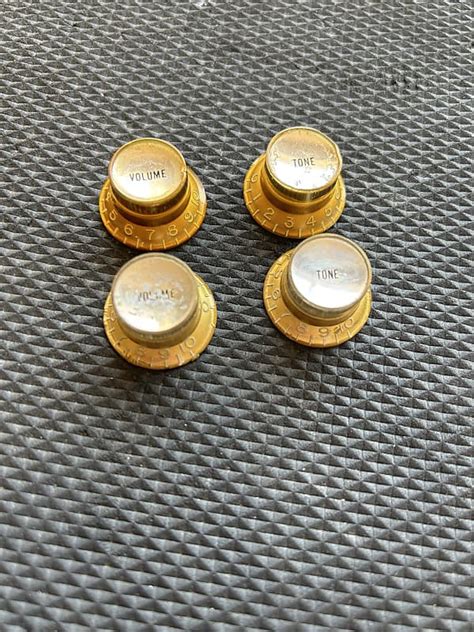 1961 67 Gibson Gold Reflector Knobs W Gold Reflector Set Reverb