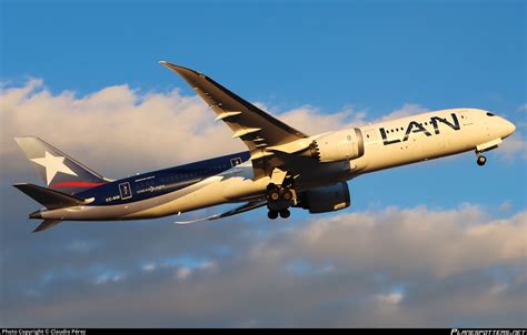 CC BGI LAN Airlines Boeing 787 9 Dreamliner Photo by Claudio Pérez ID