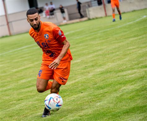 Photos Le Sarreguemines Fc Et L Us Forbach Ne Se D Partagent Pas Les