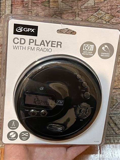 Gpx Portable Cd Player Anti Skip Protection Fm Radio And Stereo Ear