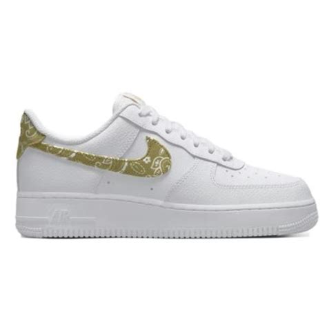 Nike Sneakers in White | Lyst