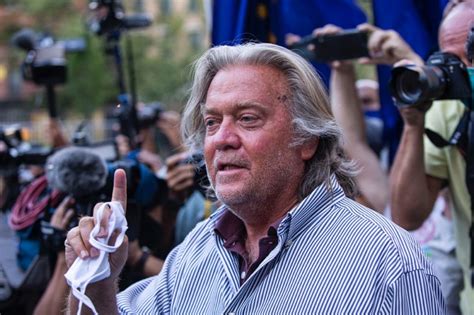 Bannon Se Declara Inocente De Desfalcar Fondo Para Muro La Hora