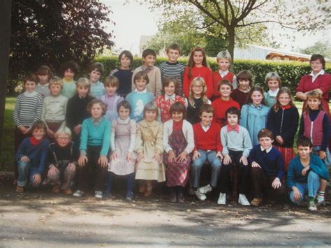 Photo De Classe Cm1 Classe De M Guillaume Mais Remplacé Par Mme Coutan