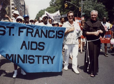 TÊTU Le prêtre gay héros du 11 septembre pourrait devenir le premier