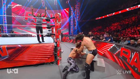 Raw Jd Mcdonagh Debut Dando Guerra Con Dolph Ziggler