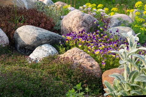 Use Boulders for Landscaping for an Exciting New Look - Utah ...