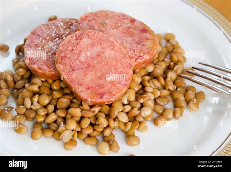 Pig Trotter With Lentils Traditional Italian Food Stock Photo Alamy