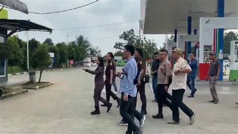 Kasus Penipuan Dan Tppu Kejari Cimahi Sita Aset Terpidana Irfan