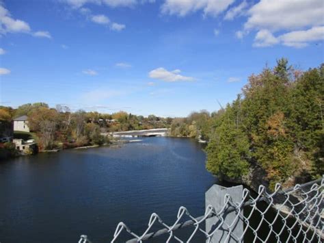 Impressive Ranney Gorge Suspension Bridge