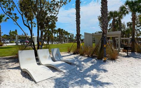 Take A Siesta On Siesta Key La Siesta Condominiums