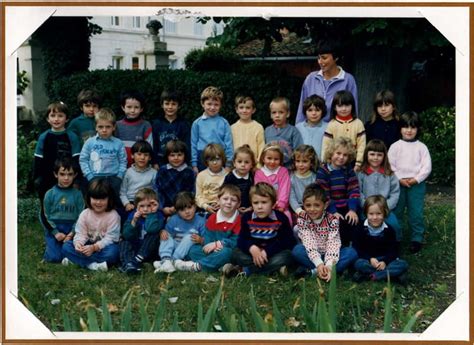 Photo de classe 3ème année de maternelle de 1987 Ecole Primaire Saint