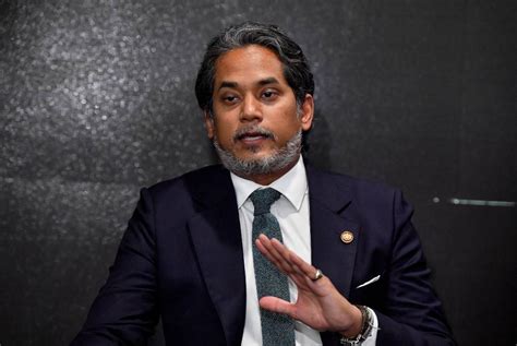 Khairy Nafi Campur Tangan Rawat Najib