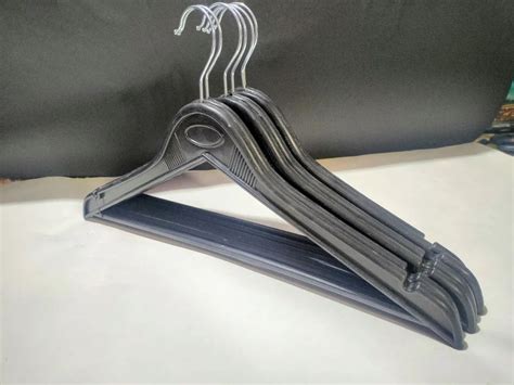 Black Benzer Plastic Hanger For Cloth Hanging At Rs In New Delhi