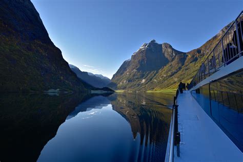 Fjord Cruise On The Aurlandsfjord And N R Yfjord