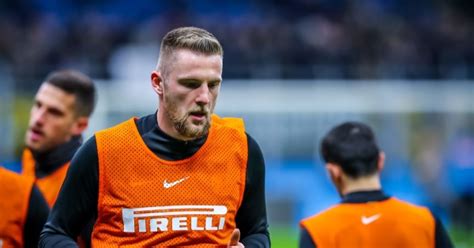 Calciomercato Inter Psg Prepara Nuova Offerta Per Skriniar Il