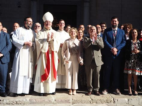 El Bisbe Auxiliar De Barcelona Mons Javier Vilanova Presideix La Festa