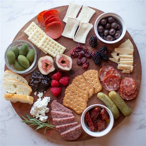 How To Make An Easy Charcuterie Board Hildas Kitchen Blog