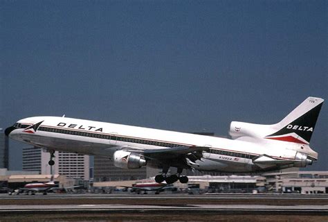 Fox Fans Smartest Famous On Twitter When Into The Clouds The Plane