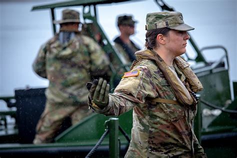 Mujer Soldado Ejército - Foto gratis en Pixabay - Pixabay