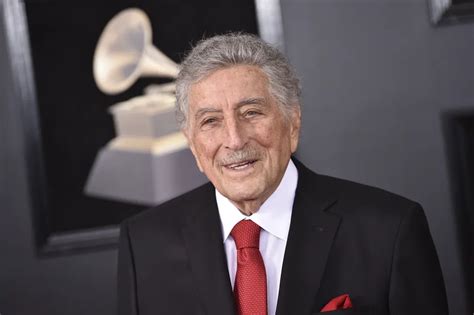 Tony Bennett lendário cantor norte americano morre aos 96 anos