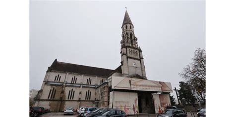 Besan On Glise Saint Martin Des Chaprais Un Chafaudage Au Long Cours