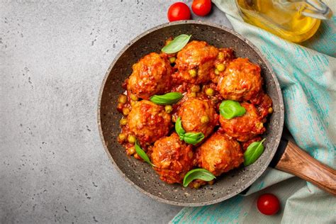 Polpette Con Piselli Al Sugo La Ricetta Per Farle Morbide E Gustose