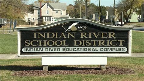 Indian River School District to offer drive-up wifi at high schools - 47abc