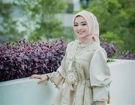 Ayo Dukung, Gadis Asal Padang Ini Bertarung di Ajang Putri Hijab ...