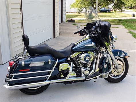 2004 Harley Davidson FLHTP I Electra Glide Police Pearl Blue