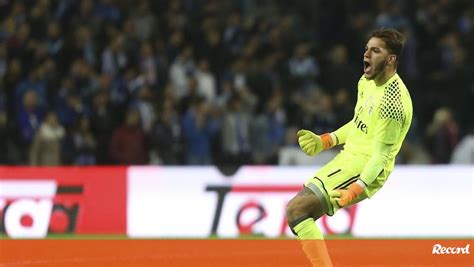 Ederson atinge marca histórica no Dragão Benfica Jornal Record