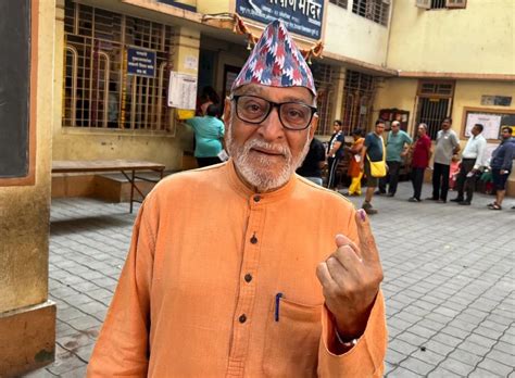 Maharashtra Lok Sabha Election 2024 Actor Mohan Agashe Casts Vote In