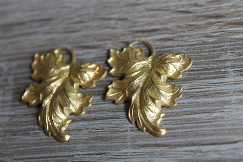 Vintage Brass Leaves Stampings Brass Copper Plated Finding Cabochon Ornate Dapped Brass