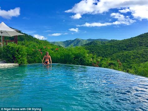 Bikini Clad Annalise Braakensiek Flaunts Toned Body Daily Mail Online