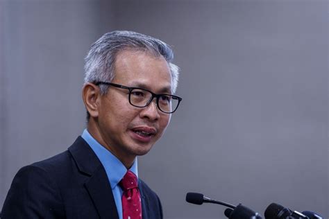 Tony Pua Gives Statement To Police Over His Facebook Postings