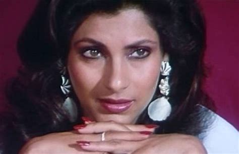 Dimple Kapadia Bollywood Hd Hot Photos Gallery