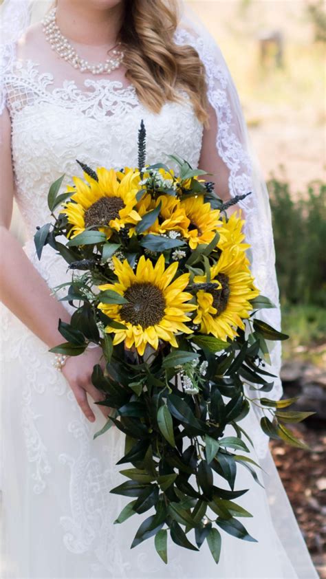 Cascading Sunflower Bridal Bouquet Etsy In 2021 Sunflower Bridal Bouquet Sunflower Wedding