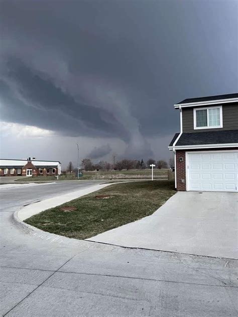 Heartbreaking Destruction In Missouri After Tornado 5 Deaths Reported