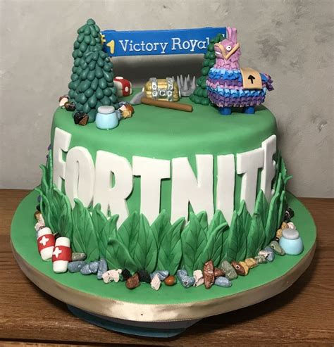 10 Best Fortnite Cakes Images On Pinterest